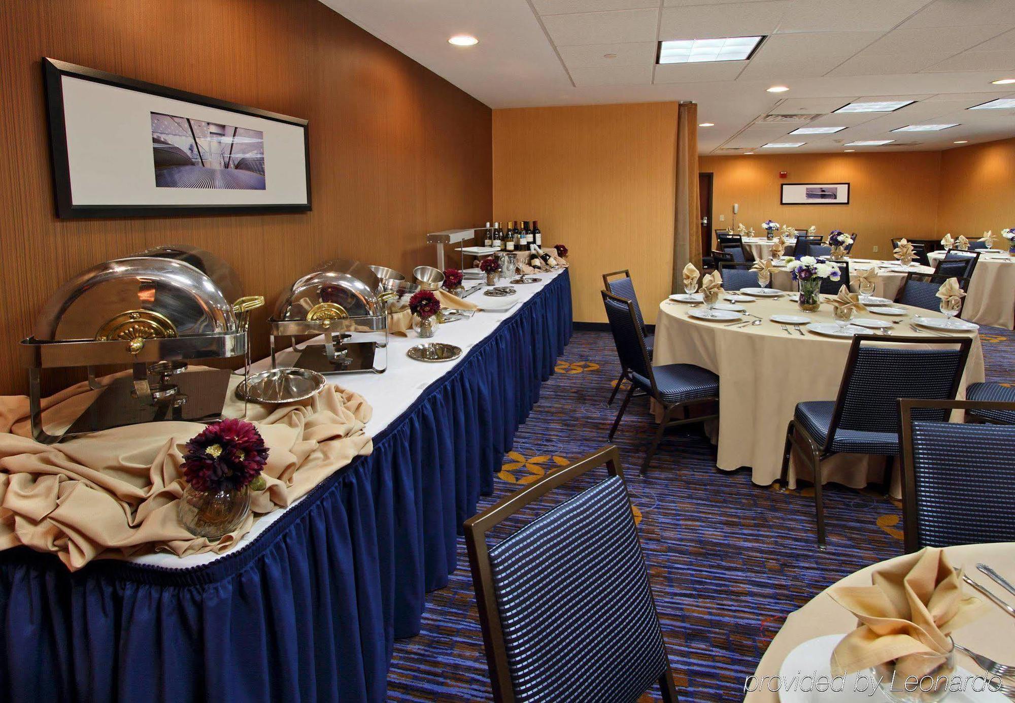 Courtyard Rockaway-Mount Arlington Hotel Restaurant photo